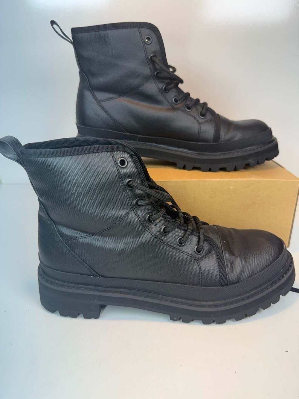 Calvin Klein KCBSBOOT2 combat boots in black size 9.5 men’s